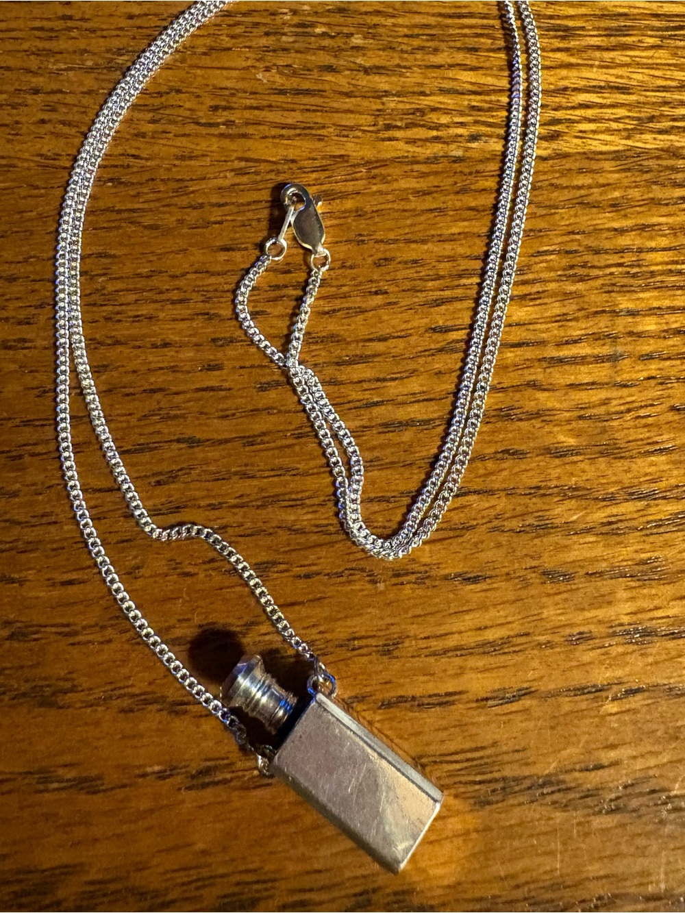 Mary Kay Fragrance Pendant Necklace 24-inch Chain